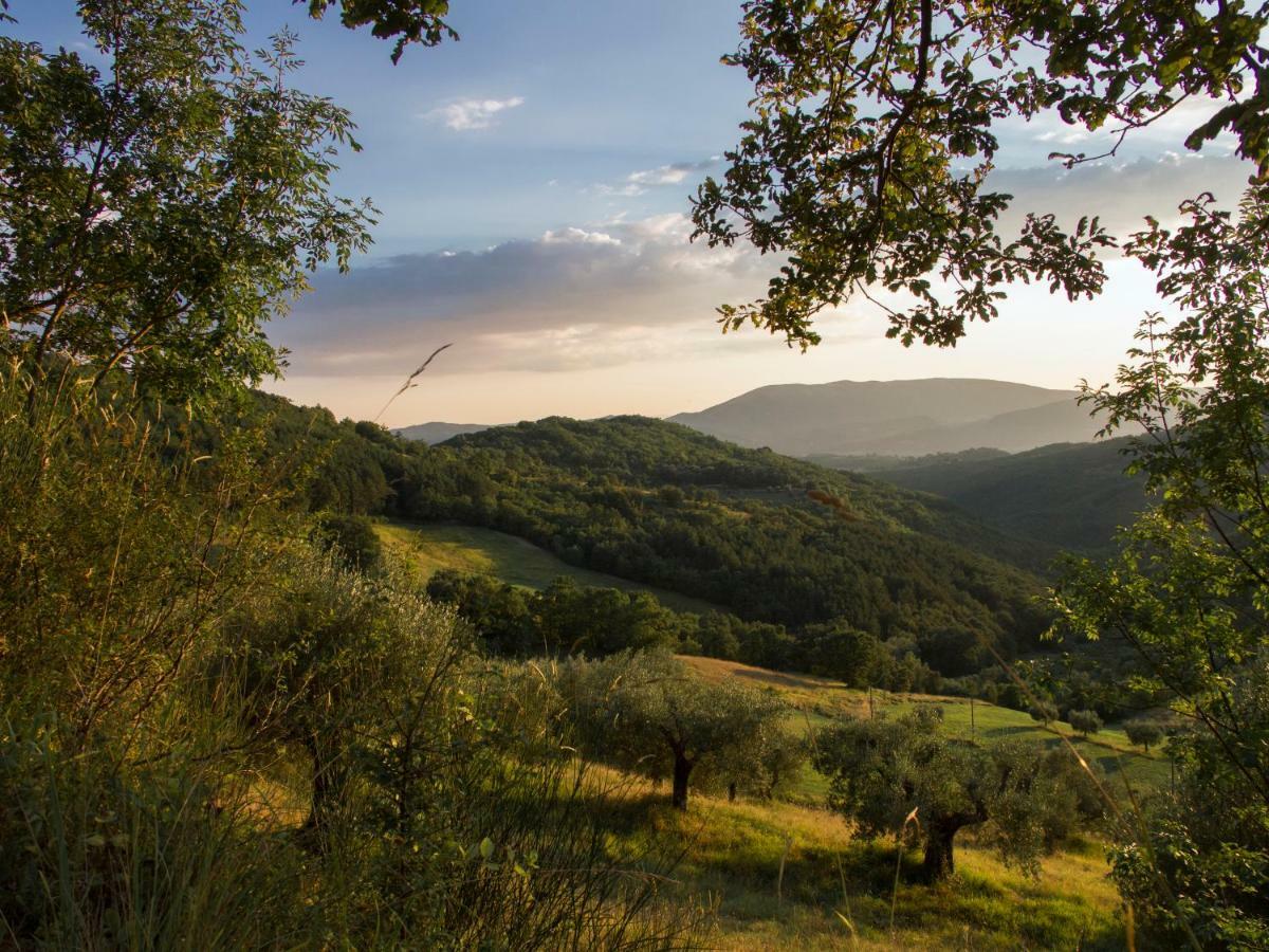 לינה וארוחת בוקר Casa La Valle, Gubbio, Frazione Santa Cristina מראה חיצוני תמונה